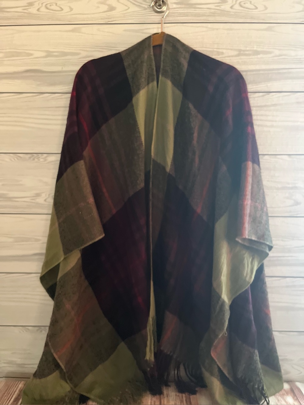 Liz Claiborne Cozy Plaid Shawl Wrap